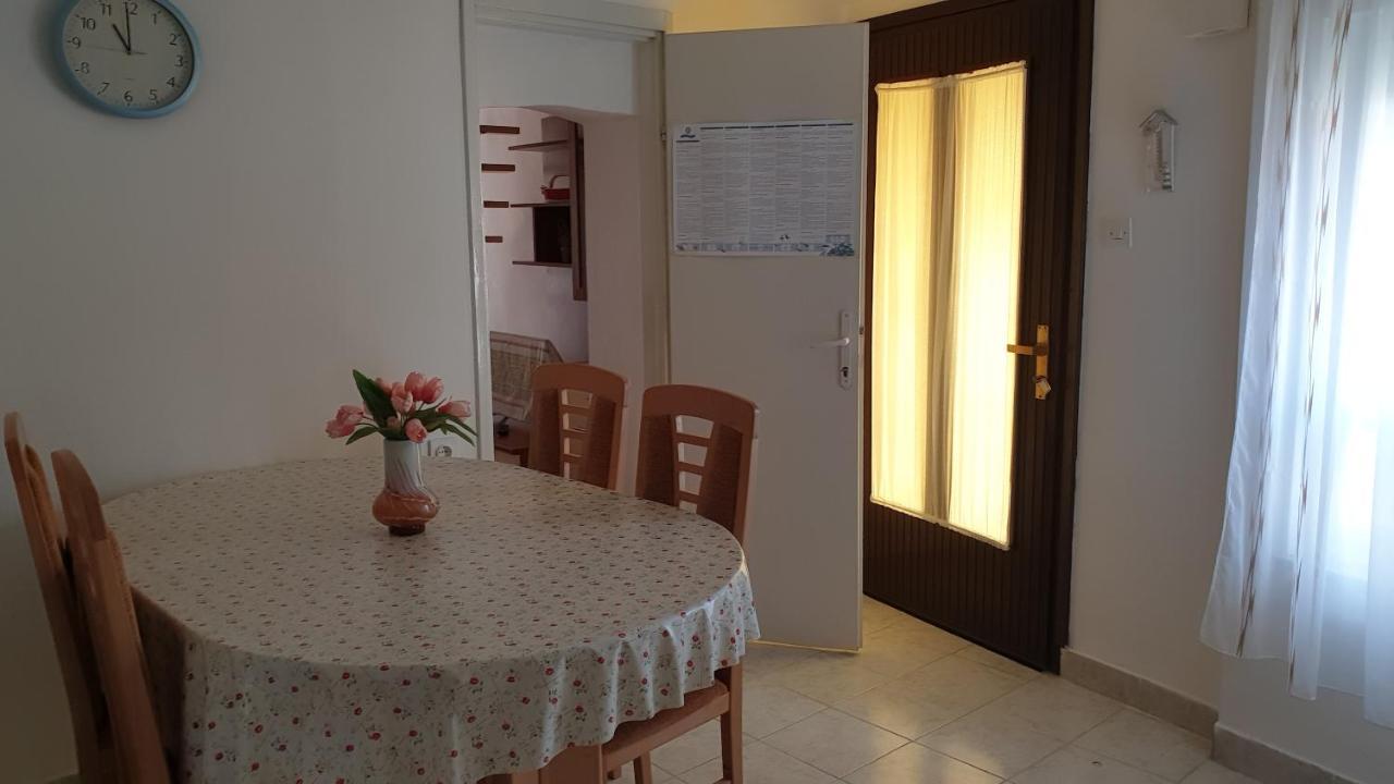 Apartman Dinka Punat Exteriér fotografie
